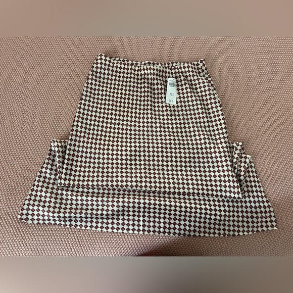 Abercrombie & Fitch Dresses & Skirts - NWT Abercrombie satin cut out midi skirt